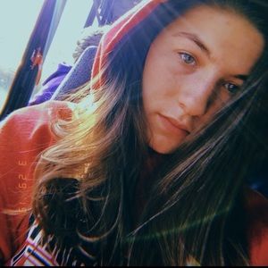 Meet your Posher, Carly